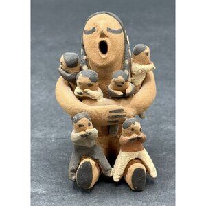 VTG Native American Jemez Taos Pueblo Storyteller W/6 Children Juanita Martinez